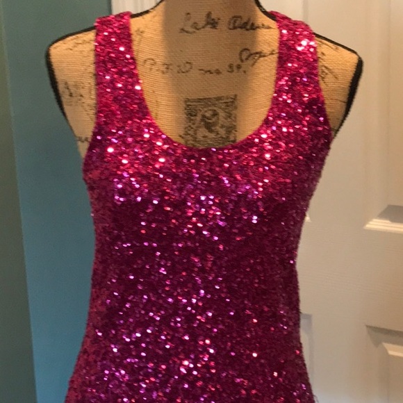 Alice + Olivia Tops - New Alice & Olivia Sequin Stretchy Top